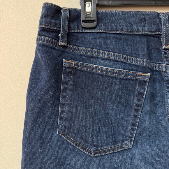 Joe’s Jeans Denim Shorts - Picture 5 of 9